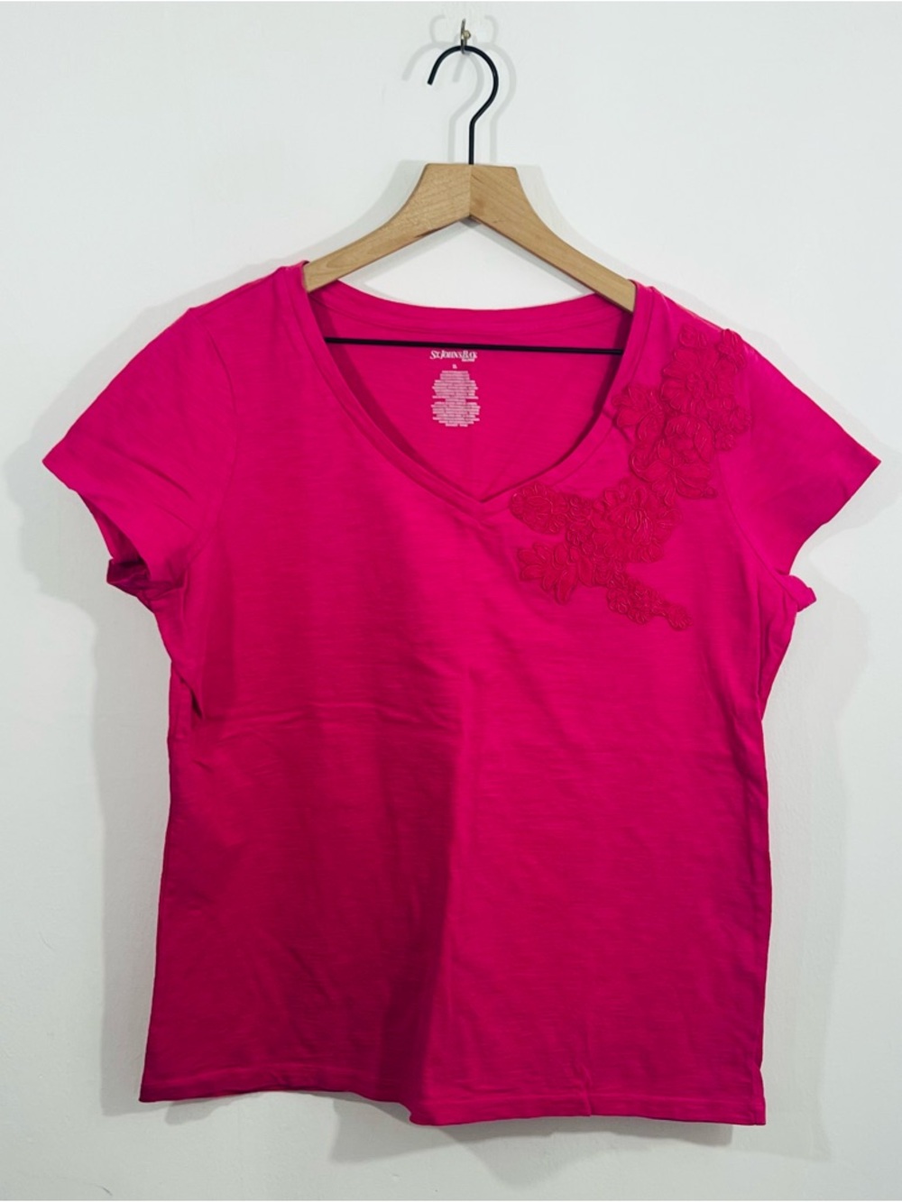 St. Johns Bay Pink Short Sleeve Pullover V Neck Casual Everyday Textured Flowers
